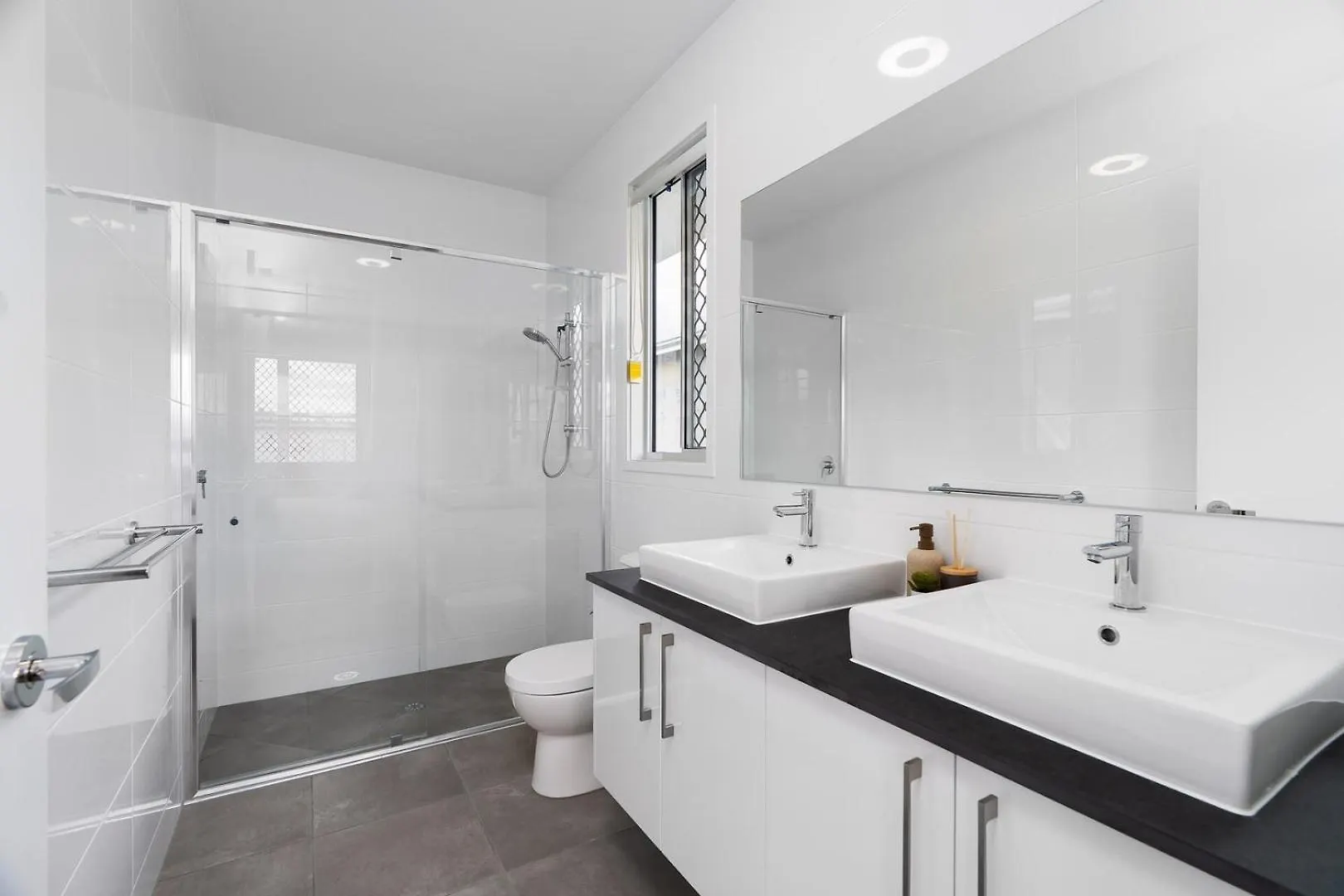 Brisbane Family House With Ensuite&Centralised A/C Doolandella