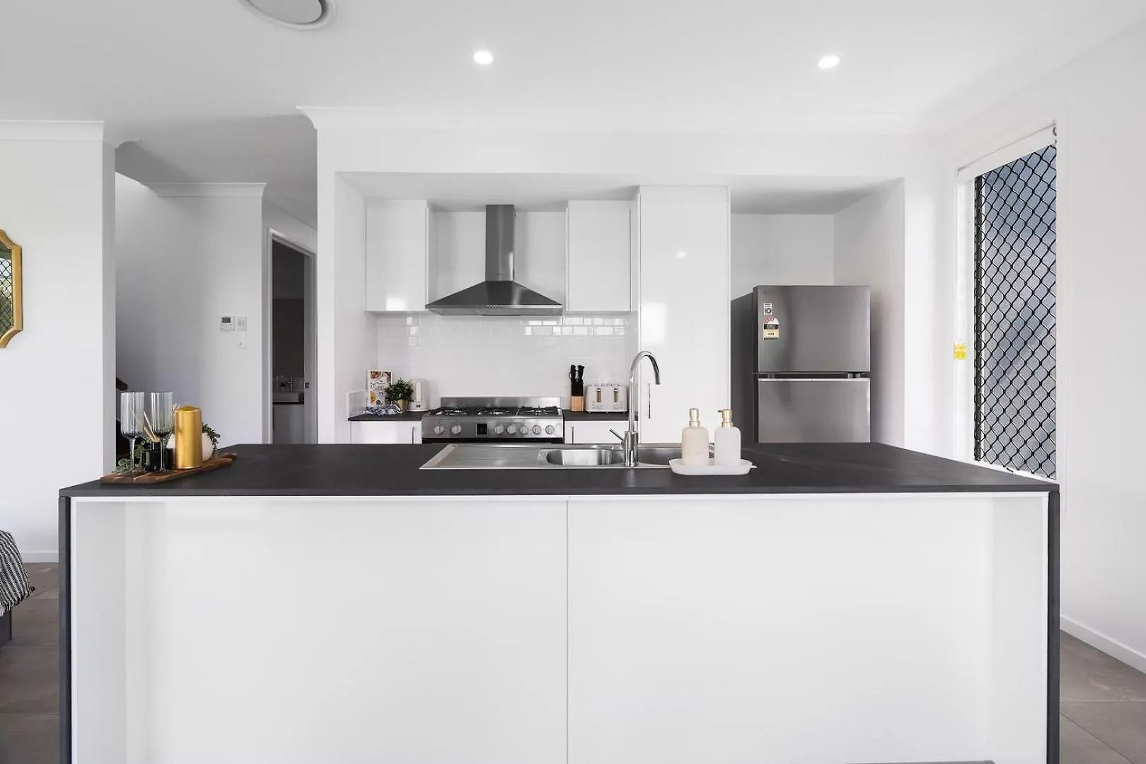Brisbane Family House With Ensuite&Centralised A/C Doolandella